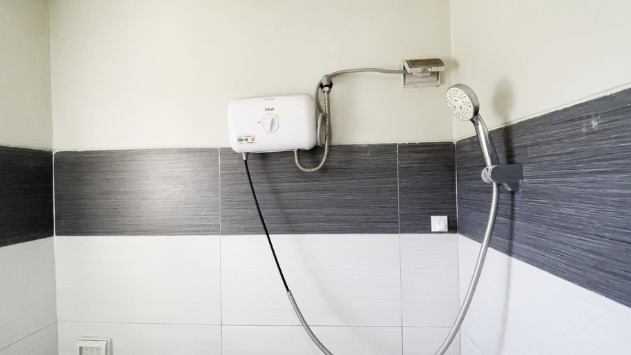 Bathroom 3, Central Apartment Condominium Baguio City by Nascentum Realty, Baguio City