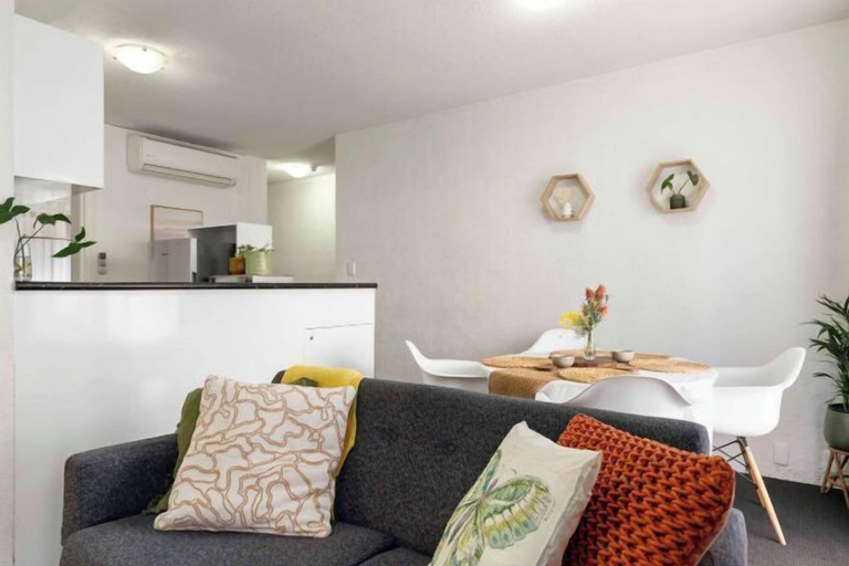 Room 3, West End City 2BR Stay near UniSA, Adelaide