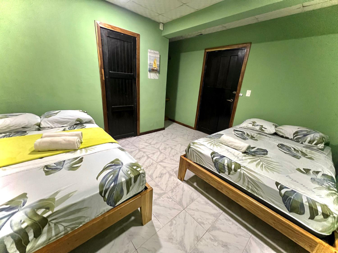 Bedroom 2, Dreamer's Hostel, Bocas del Toro