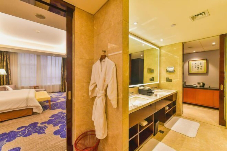 Bedroom 3, The Garden Hotel Tangshan, Tangshan
