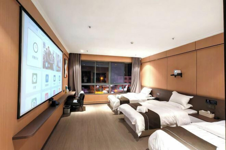 Bedroom 2, China Inn (Donghai Xingfu Bridge), Lianyungang