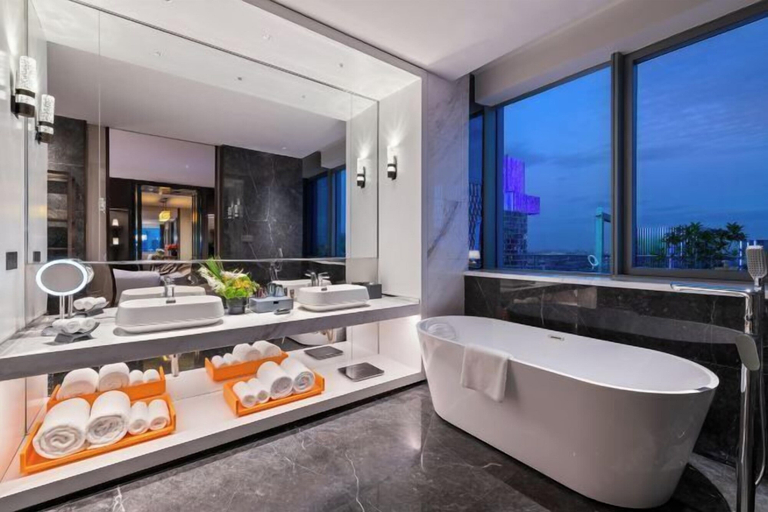 Bathroom, Novotel Xian Xixian, Xianyang