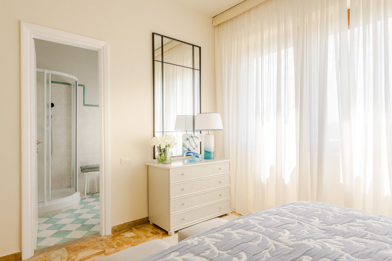 Room 4, Ocean Breeze in Lido di Camaiore, Lucca