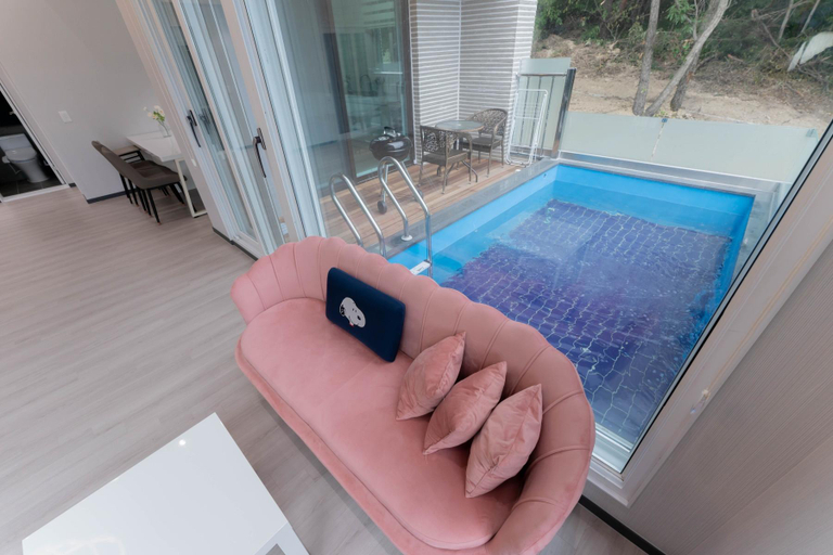 Exterior view 2, Gyeongju Sky Flower Astro Pool Villa, Gyeongju
