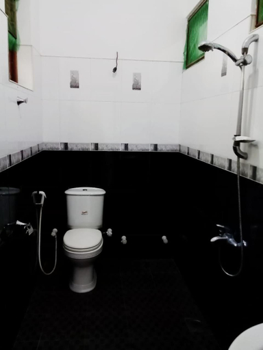 Bathroom 4, Harris Villa, Hikkaduwa