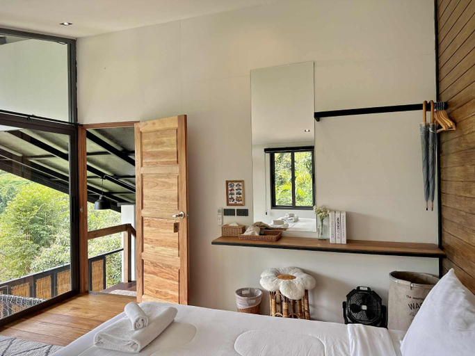 Bedroom 1, Camp Mai Mee Chue, Mae Rim