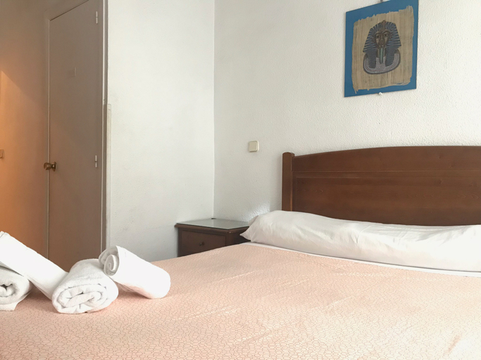 Bedroom 4, Hostal MYD Los Perales, Madrid