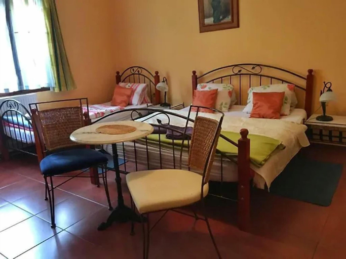 Bedroom 2, Penzion Albatros, Český Krumlov
