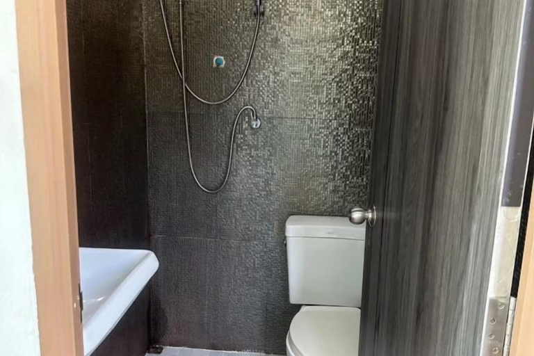 Bathroom 4, Le Soleil Koh Larn, Pattaya