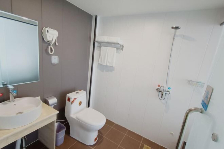 Bathroom 3, Yake e Home Hotel (Zhengding Shuguang Road Branch), Shijiazhuang