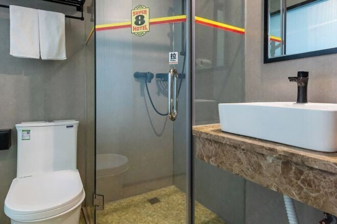 Bathroom, Super 8 (Beijing West Gongyi Bridge), Beijing