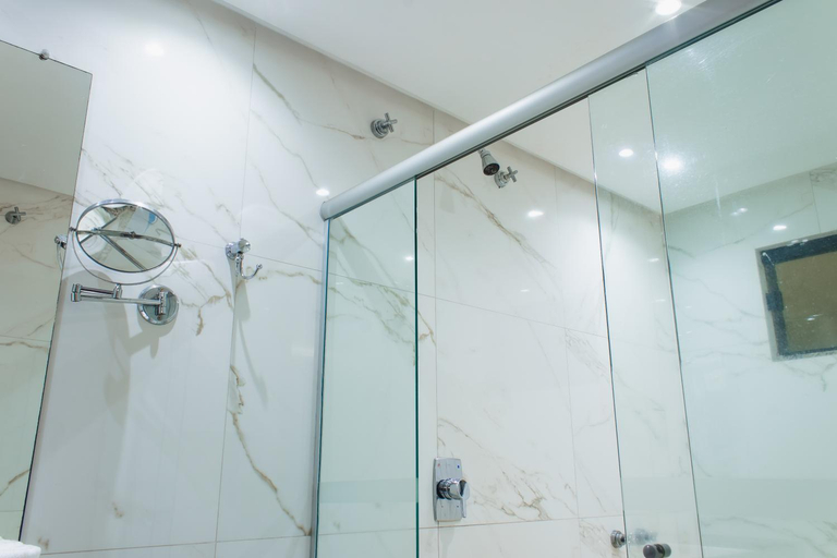 Bathroom 5, Atrium Confort Hotels, Parauapebas