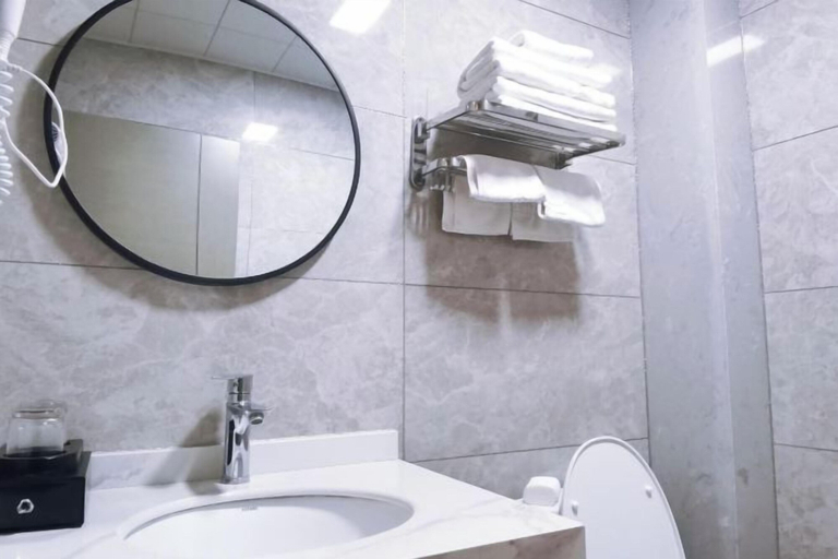 Bathroom 4, Yong Xu Hotel, Yanbian Korean