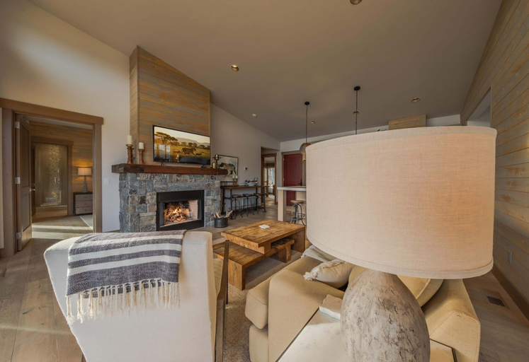 Living area 4, Wilderness Club Home Hot Tub 18th Hole Views, Lincoln