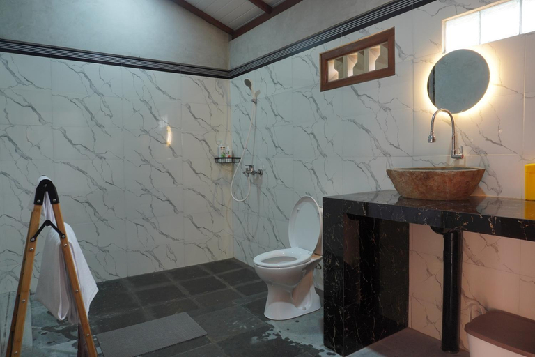 Bathroom 3, Ganayu Bali Villa, Buleleng