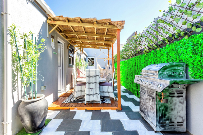 Exterior & Views 2, Caline VIP Mews, City of Cape Town