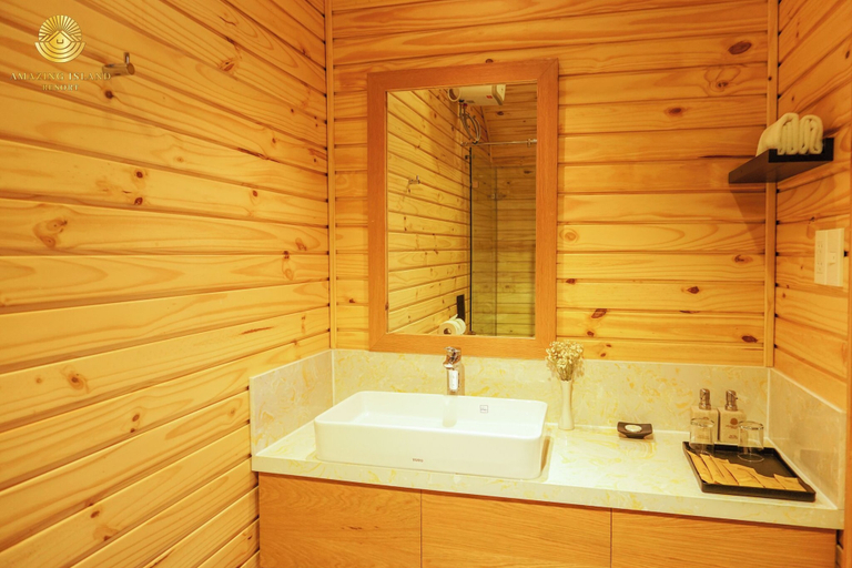 Bathroom, Amazing Island Resort, Long Thành