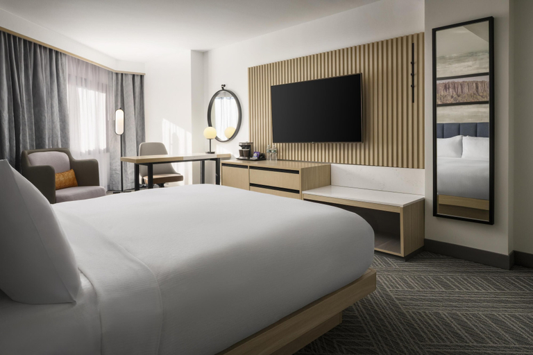 Bedroom 3, DoubleTree by Hilton Fort Lee - George Washington Bridge, Bergen