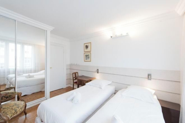 Bedroom 5, Apartment near Pont de Grenelle, Paris