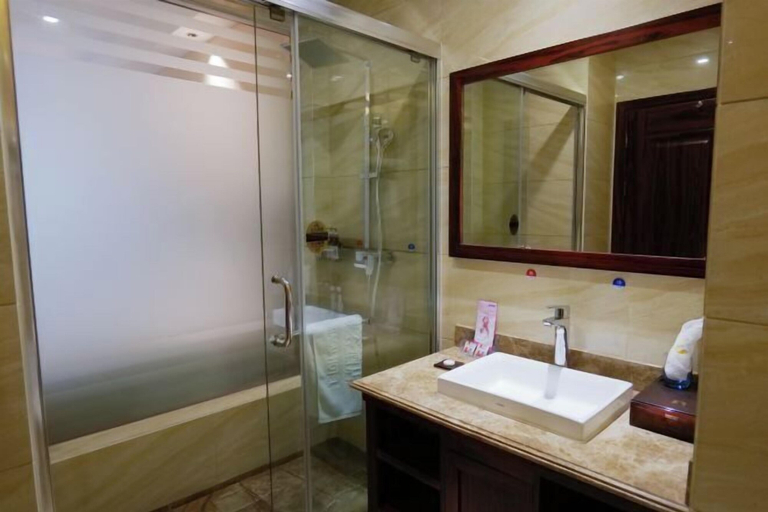 Bathroom 4, Fall In Love With Nujiang Grand Canyon Hotel, Nujiang Lisu