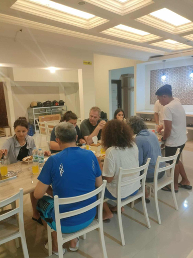 Food & Drinks 3, Wisma Sidapore teluk bayur Salakan, Banggai Kepulauan