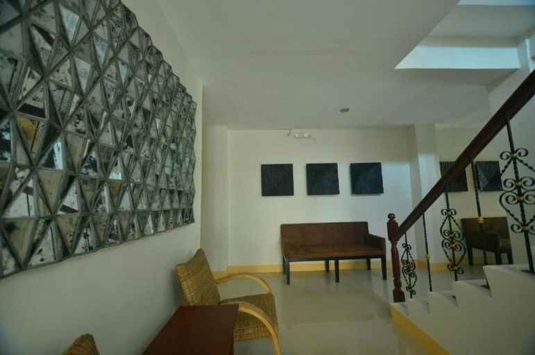 Others 4, METRO VIGAN INN - MAIN, San Vicente