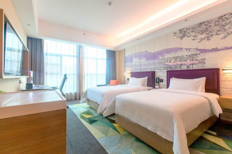 Bedroom 2, Hampton by Hilton Wuhan Tianhe Airport East, Wuhan
