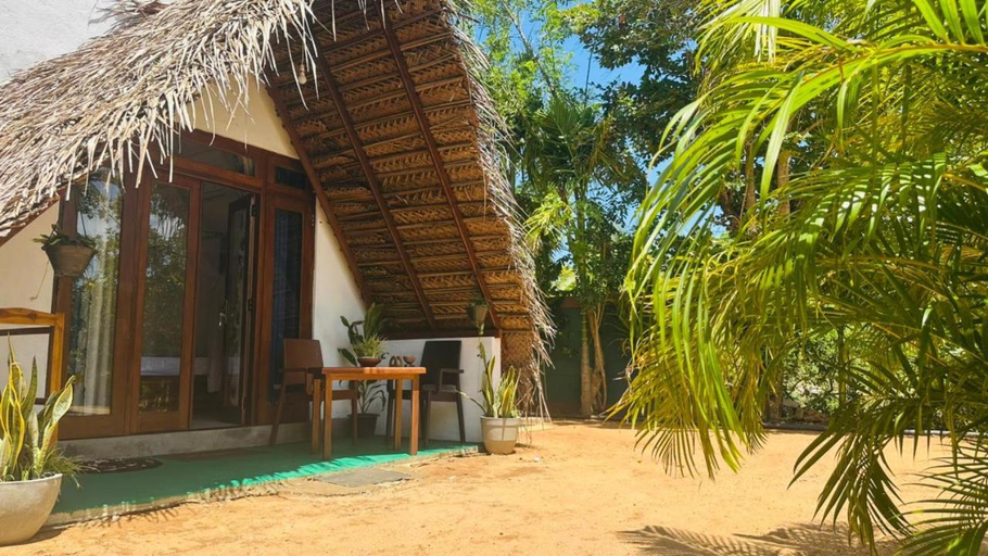 Exterior & Views 1, Dew Ashi Homestay, Dambulla