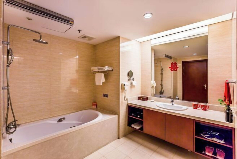 Bathroom 3, Fengning Hotel, Chengde