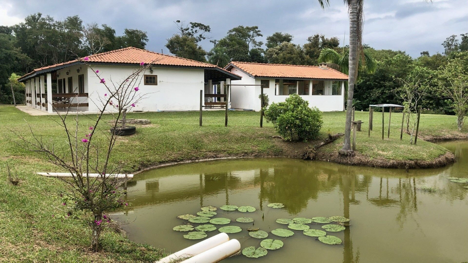 Exterior & Views 2, Casa de Campo com Piscina e Churrasqueira, Quadra