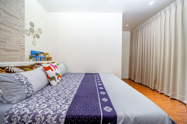 Bedroom, Lazy Cat, Yilan