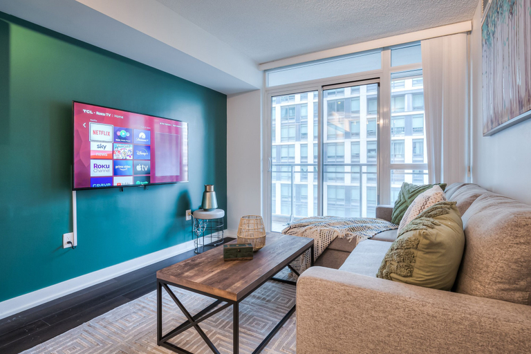 Living area 3, Lake View Ramada, Toronto