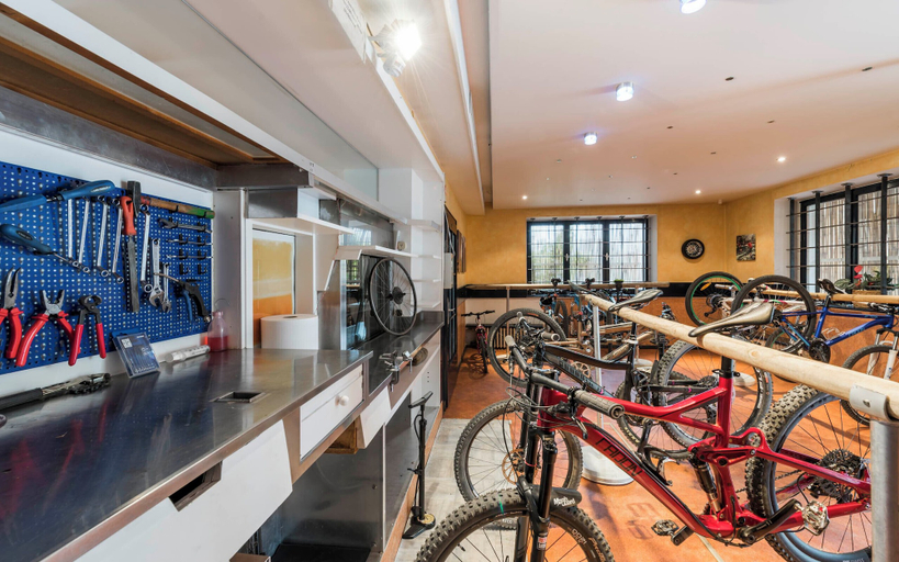 Bicycling 5, Residence GoldRain, Bolzano