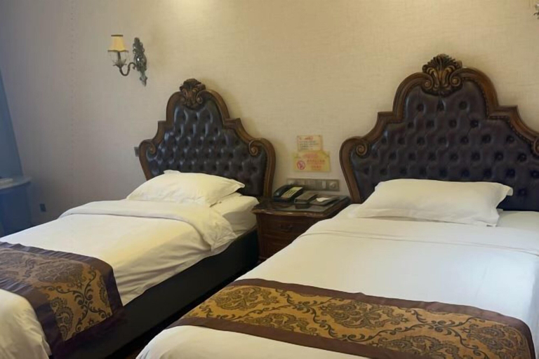 Bedroom 3, Tianjin International Hotel, Khotan