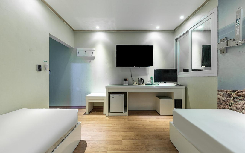 Bedroom 4, Gongju Soo, Gongju
