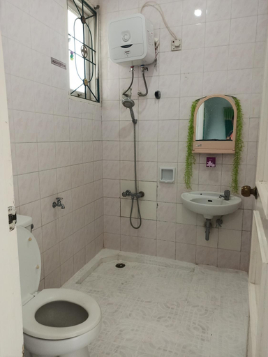 Bathroom 3, Villa Puncak Resort, Cianjur