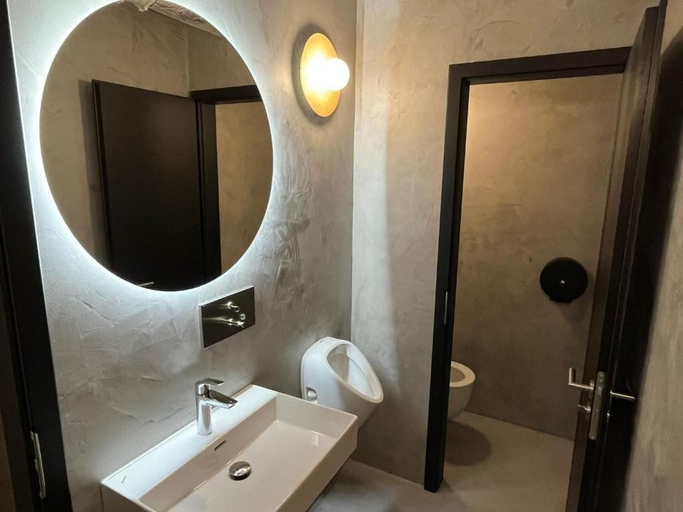 Bathroom 5, IZY STAY Hostel Bratislava, Bratislava III