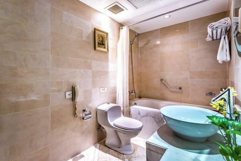 Bathroom 4, Taoran Hotel, Beijing