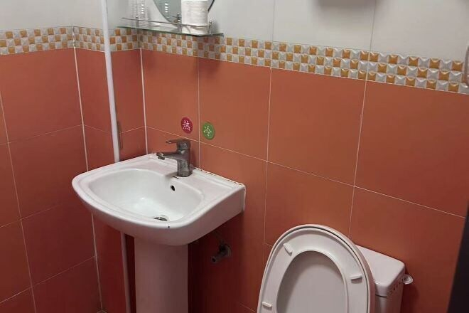 Bathroom 3, 99inn Selected (Shanghai South Station Metro Station), Shanghai
