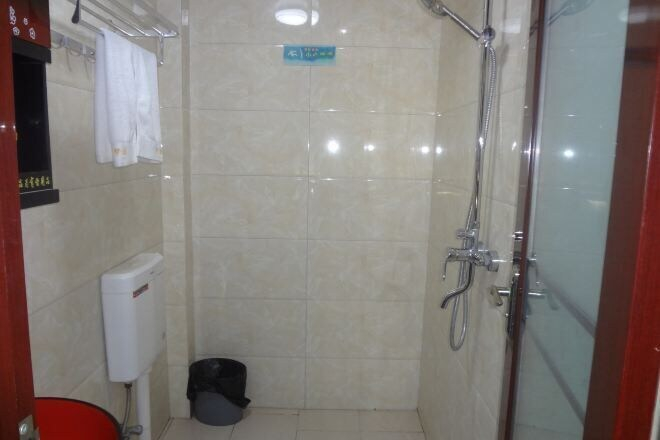 Bathroom 4, Xinyuan Mengya Inn, Nanchong