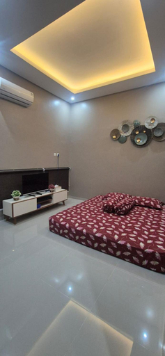 Bedroom 2, Villa Fahmily Jatim Park 3 di Kota Batu, Malang