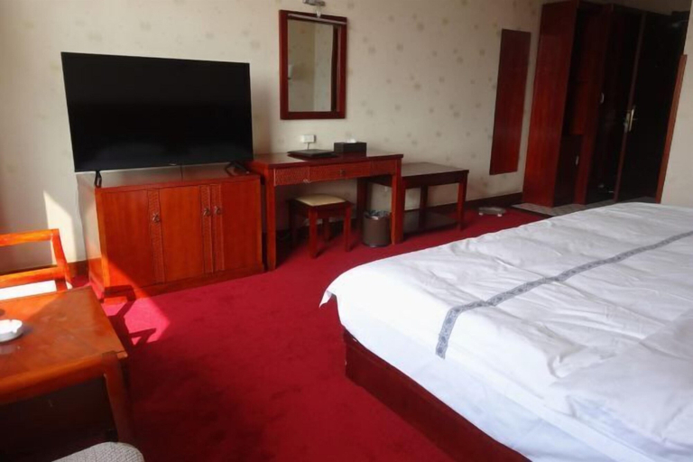 Bedroom 2, Beizhen Hotel, Jinzhou