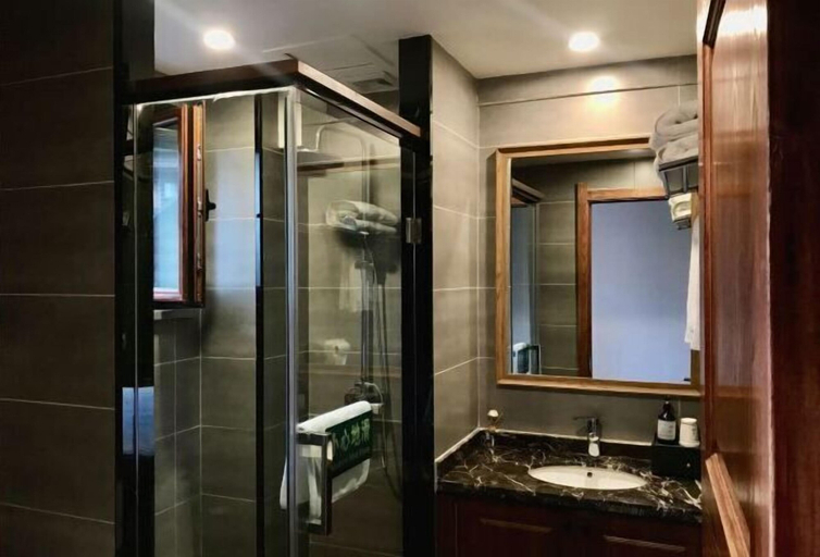 Bathroom 4, Hemu Tuwaju Hotel, Altay
