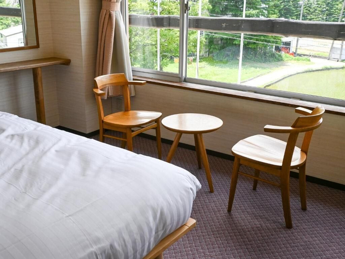 Room 2, Hotel Goryukan, Hakuba