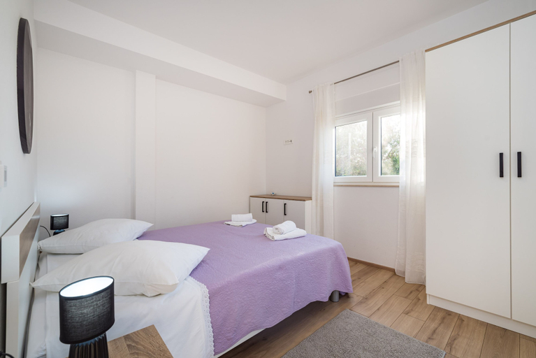 Room 5, Apartment Vista Mare 1 With Heated Pool, Biograd na Moru