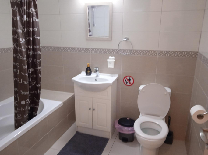 Bathroom 2, Xylophagou Larnaca Ayia Napa Sunshine Apartments