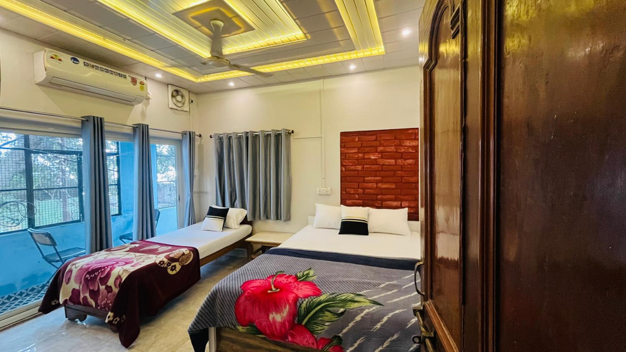 Bedroom 4, YOU and I CAFE, Chandauli