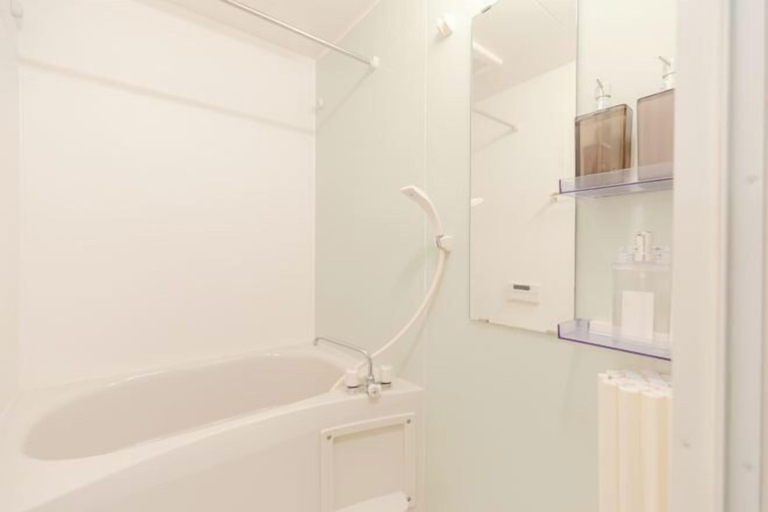 Bathroom 4, Mi-Ochiai Soluna White, Shinjuku