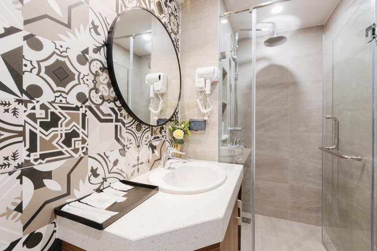Bathroom 4, Margaery Boutique Apartment, Tây Hồ