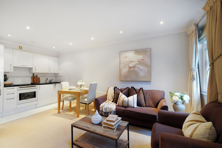 Living area 3, Hertford Flat 15, London